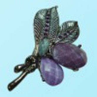 costume brooch (leavies shape)