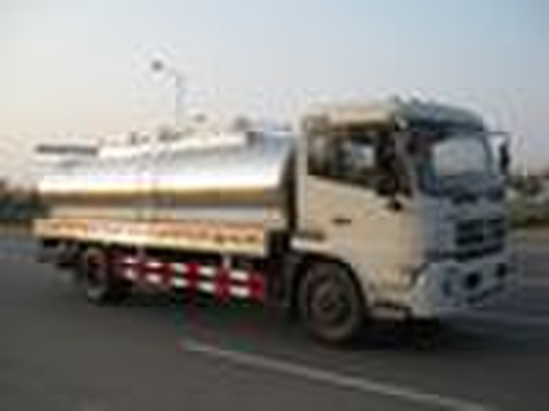 Road milk tanker