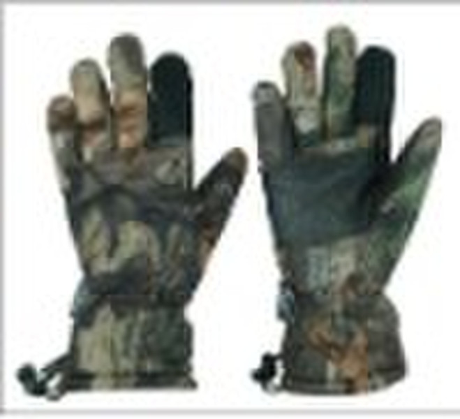 Camo hunting glove