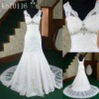 2011年最新设计的热卖的风格-穿着新娘礼服时，