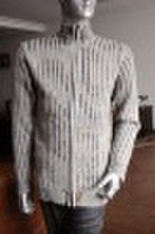 时尚界的男子'；s全链的毛衣