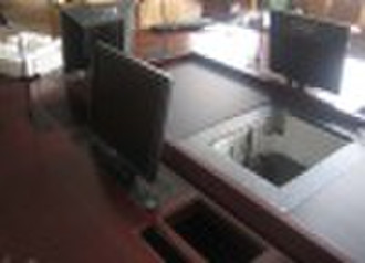 Konferenztisch 009 mit LCD-Lifter und Volting s