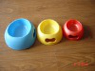 plastic bone-shaped cat bowl