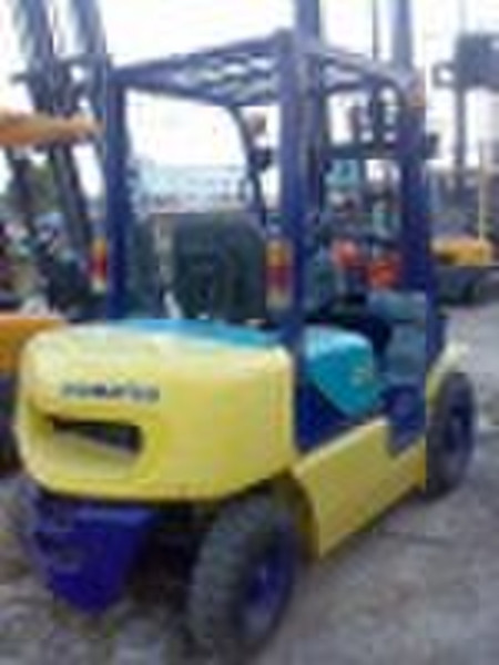 Komatsu 2,5 Tonnen Gabelstapler