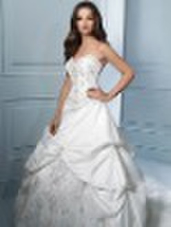 2010 Alfred Angelo Wedding Dress