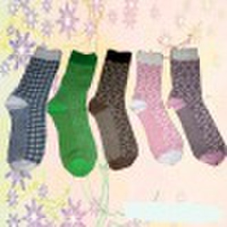 Ms. Nadelbaumwollsocken der Feder Garn