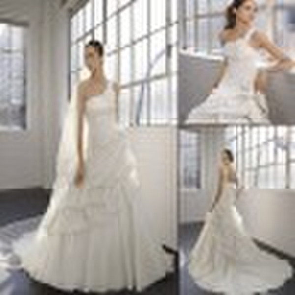 Glamorous one-shoulder bridal gown