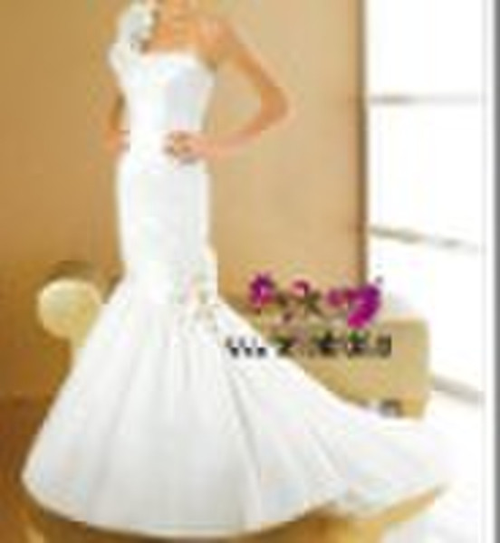 One flower strap mermaid wedding dress