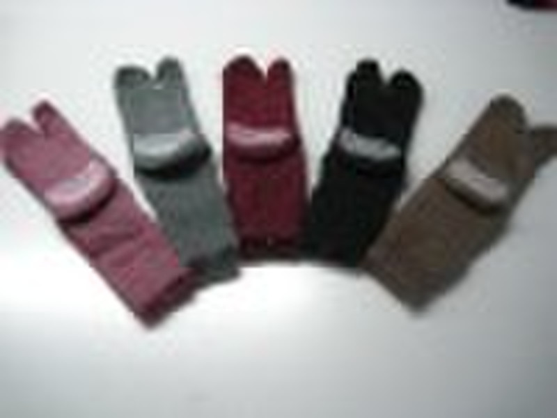 sinle-toe socks