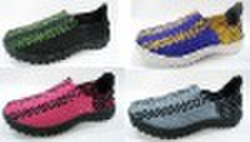 Casual knitted shoes