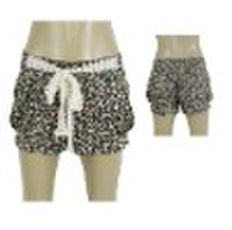 Black printing female short pants