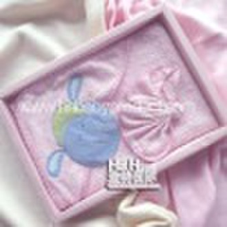 2pcs infant gift set(infant hooded towel)