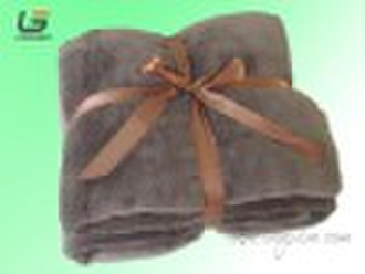microfiber blanket / throw / snuggie
