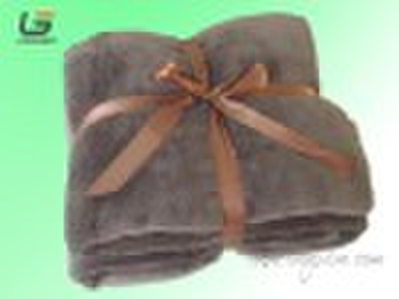 microfiber blanket / throw / snuggie