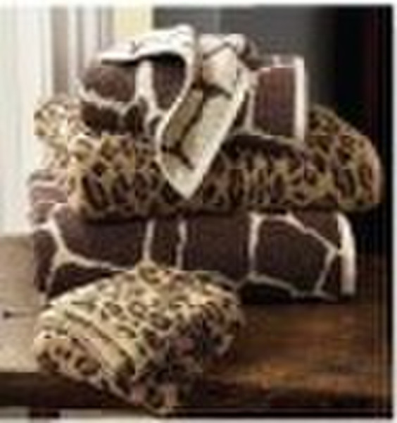 bath towel yarn dyed jacquard animal skin 2