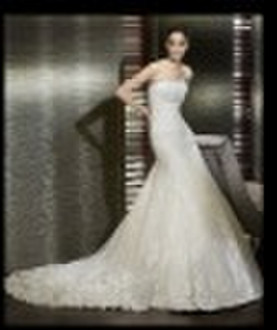 Exquisite wedding gown