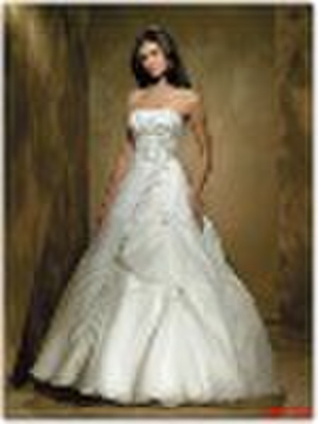 a line chapel train ivory bridal wedding gown