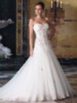 a line chapel train ivory bridal wedding gown