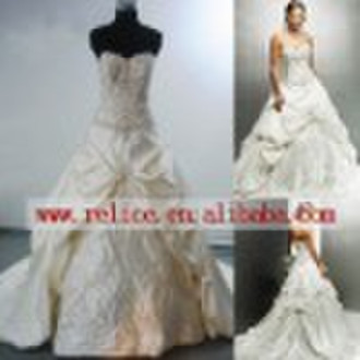 luxurious wedding dressA108