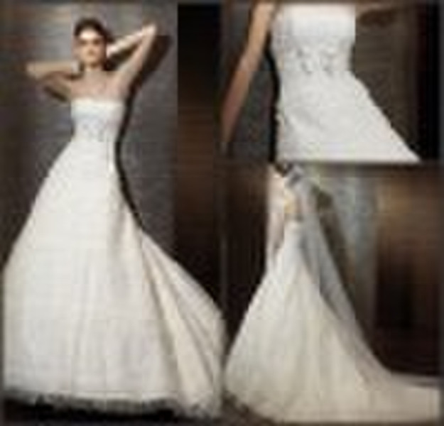 Q00128 SPOTLIGHT high quality lace wedding gown