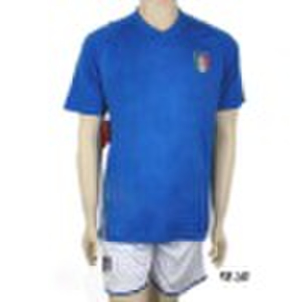 the latest 09-10 season  Italy Home football shirt