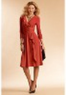 Ruffle Wrap-Former-Kleid