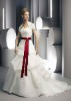 2010 Exquisite wedding gown