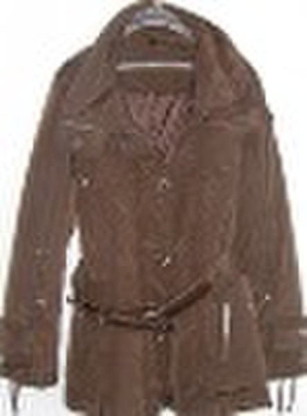 Wadded jacket with belt