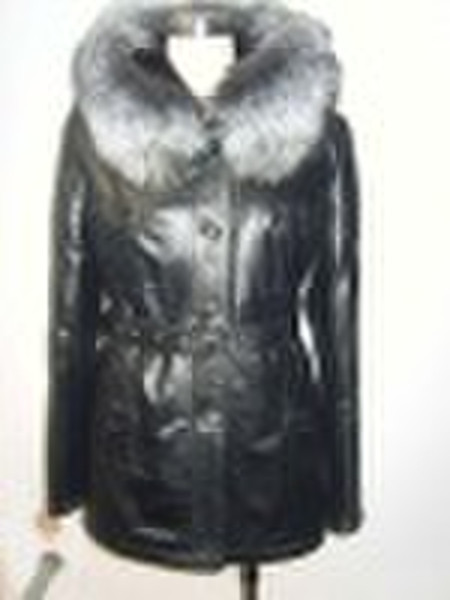 LG3913 leather coat