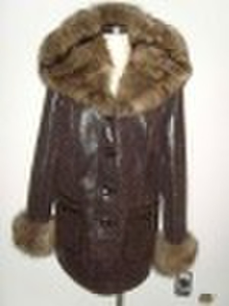 LG3920 fur coat