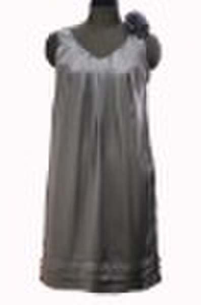 Silk Satin-Kleid mit handgemachten Seidenblume No.AHY-