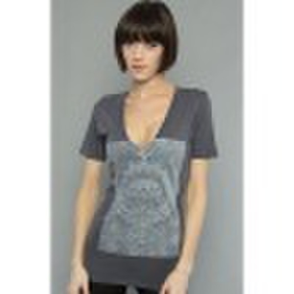 8T227 T-shirt for women