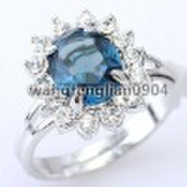 Simulated Sapphire Cluster CZ 18K GP Ring 027RS Sz