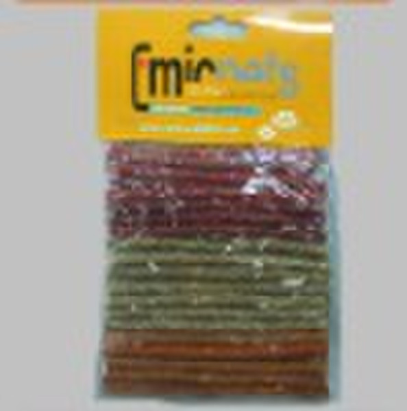 Colored munchy sticks for dog chew