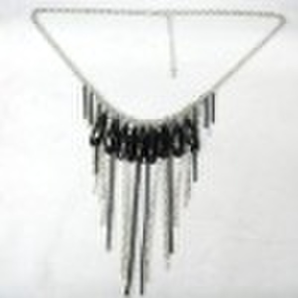 2011 lastest fashion necklace