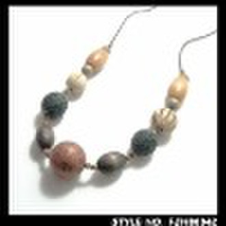 Wood beads necklace with brown wax code