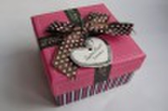 Gift packaging