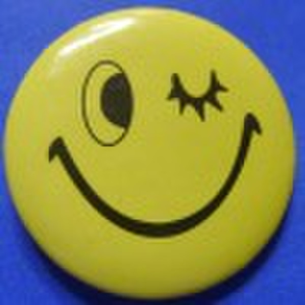 pin badges,metal smile badge,fashion buttons