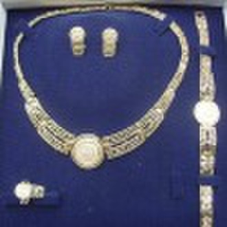 Fashion golden jewelry set