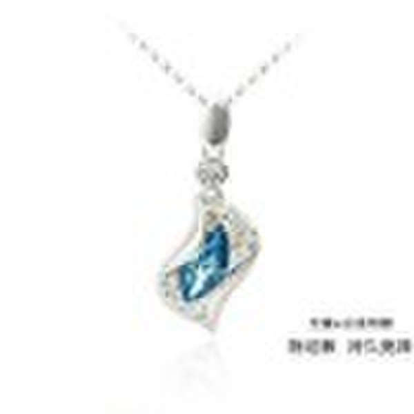 Hot christmas gifts    Leaf-shaped crystal necklac