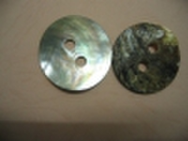 Agoya shell button