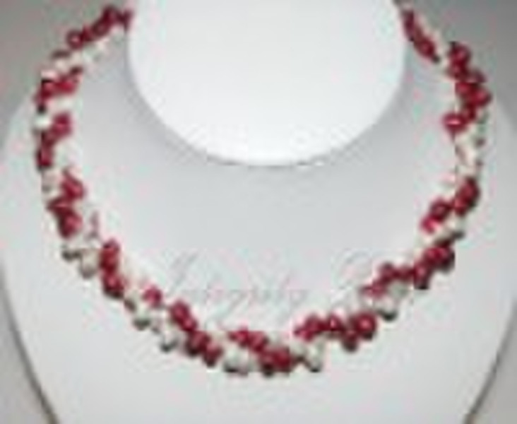 white and red color rice pearl necklace