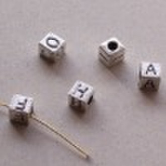 Alphabet bead