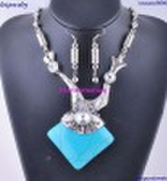 Tibet silver tone chunky resin jewelry necklace ea