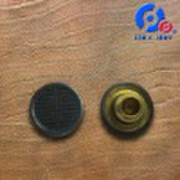 Garment rivet