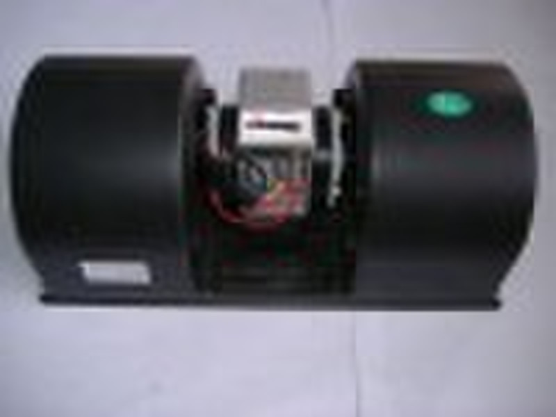 Dual wheel evaporator blower