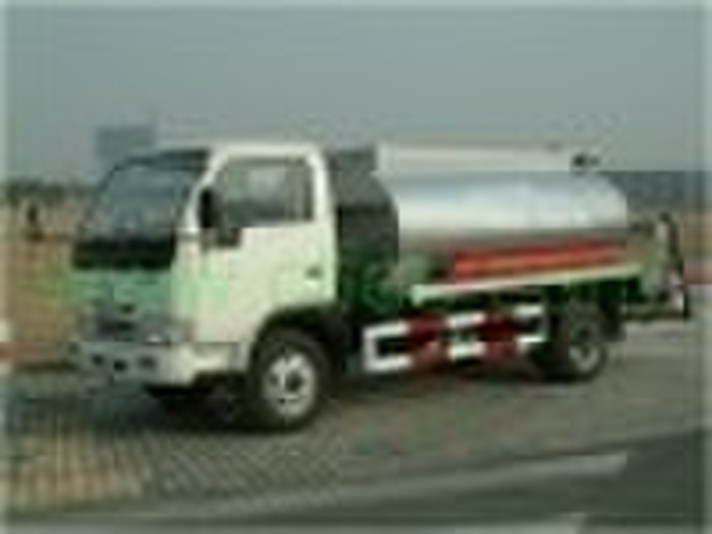 Asphalt-transport tanker