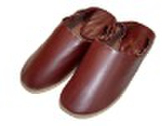 with fashion design leather indoor slipper