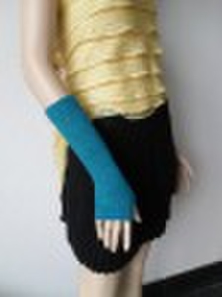 2011Fashion lady knitted gloves