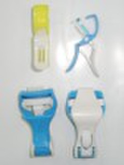 plastic eyelash curler